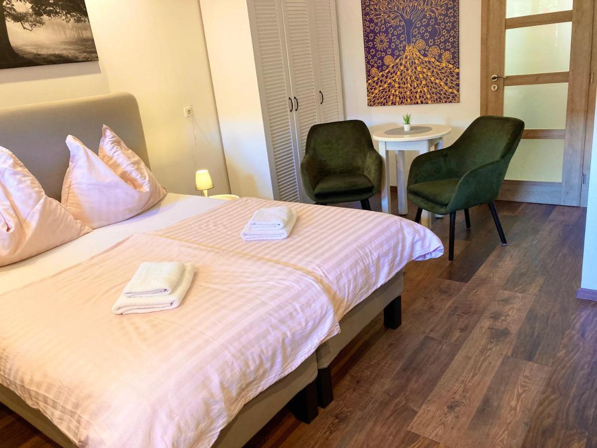 Guesthouse Mikulas Mikulov - Free Parking In The City Center Exteriör bild