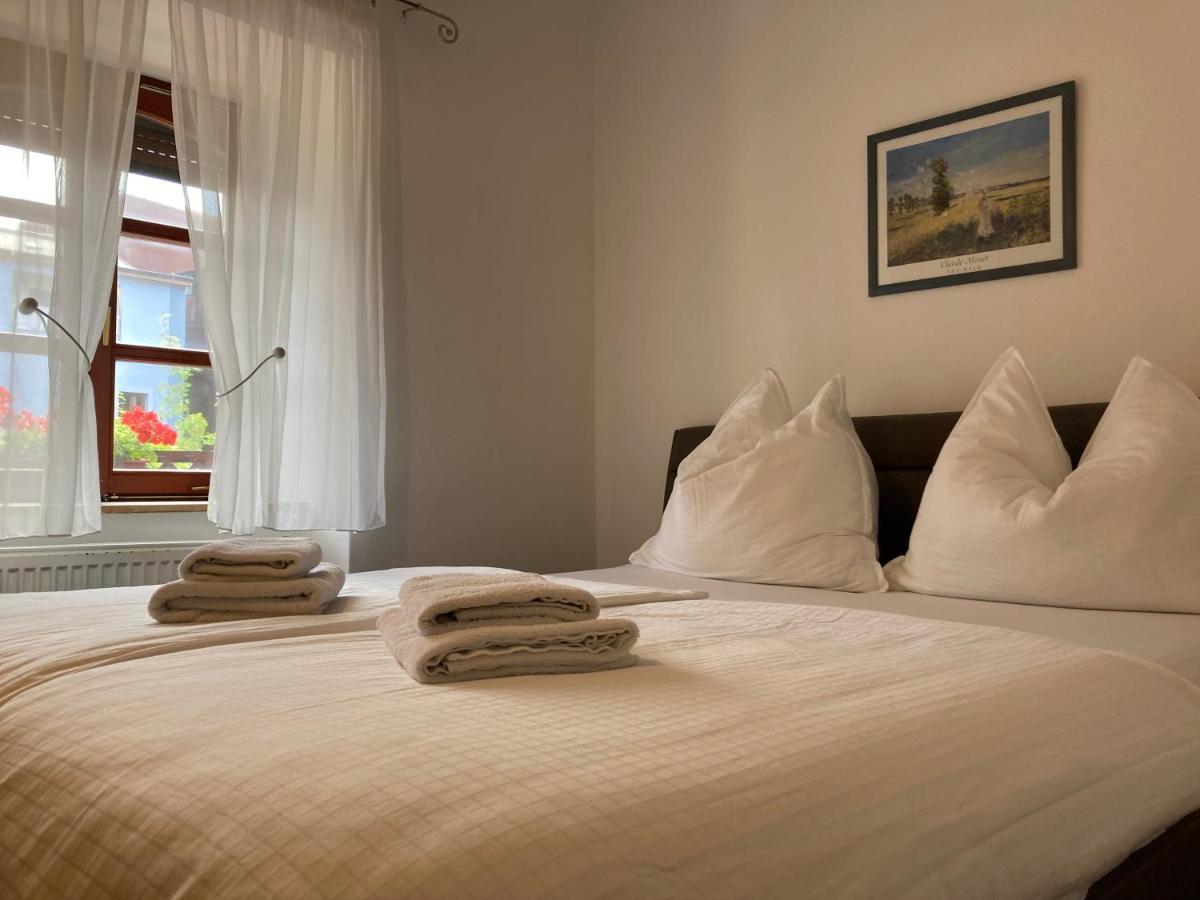 Guesthouse Mikulas Mikulov - Free Parking In The City Center Exteriör bild
