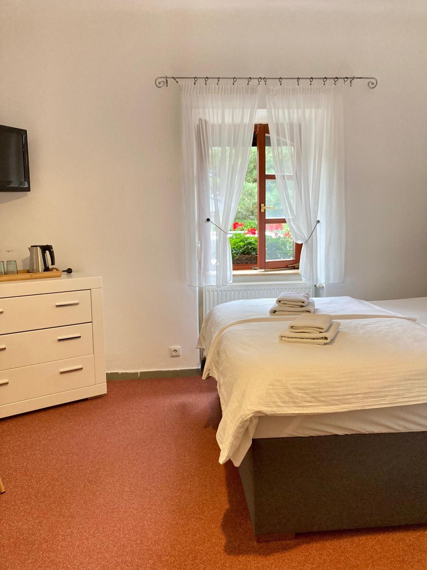 Guesthouse Mikulas Mikulov - Free Parking In The City Center Exteriör bild
